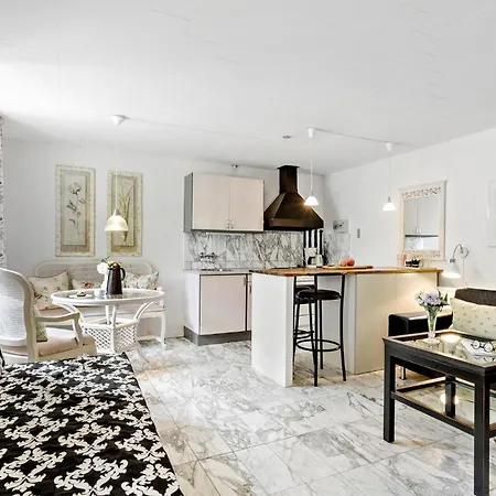Apartment Lejl, 2 *