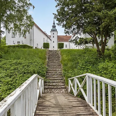 Lejl, 2 *